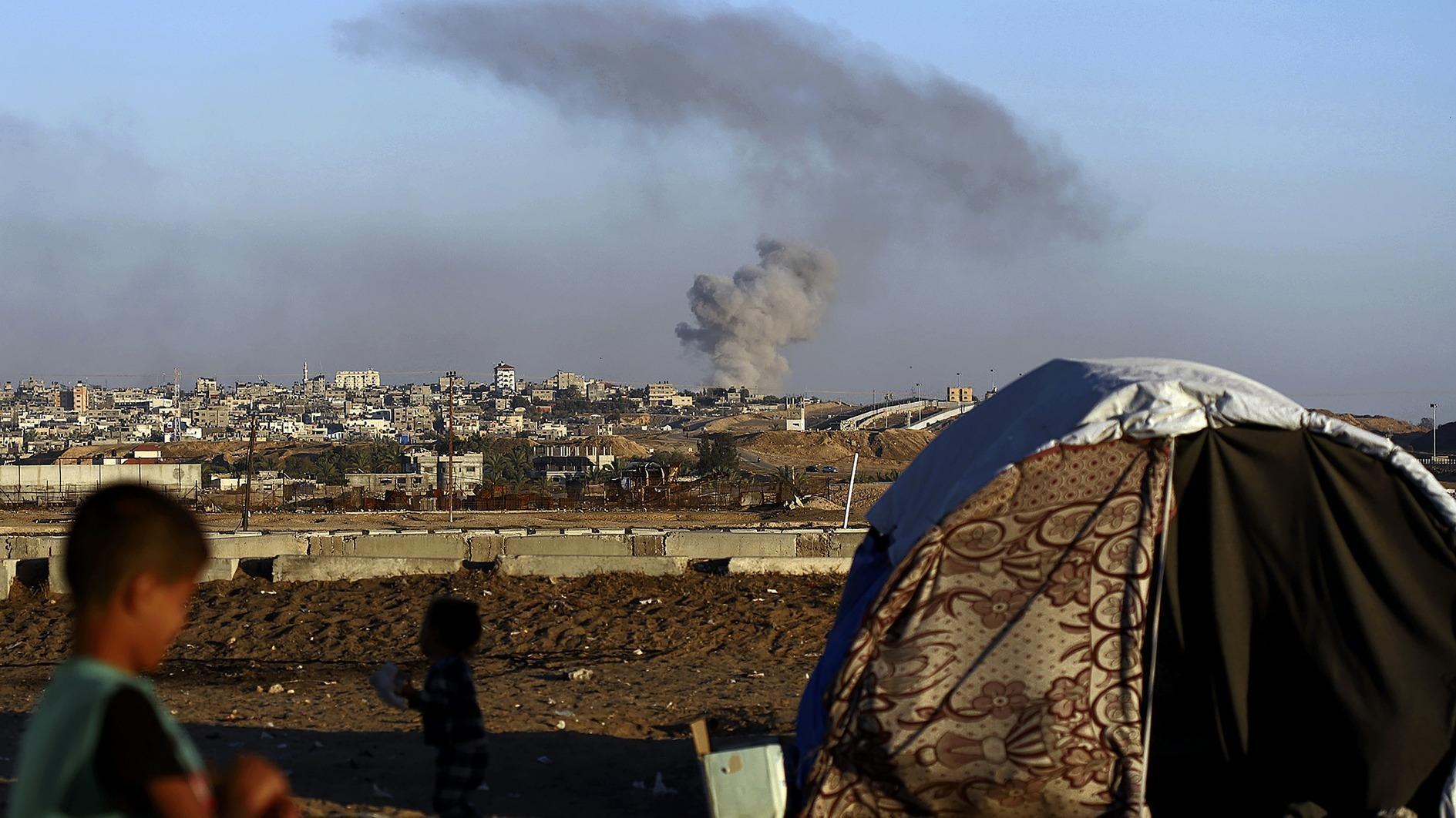 Israel pounds Rafah despite truce talks