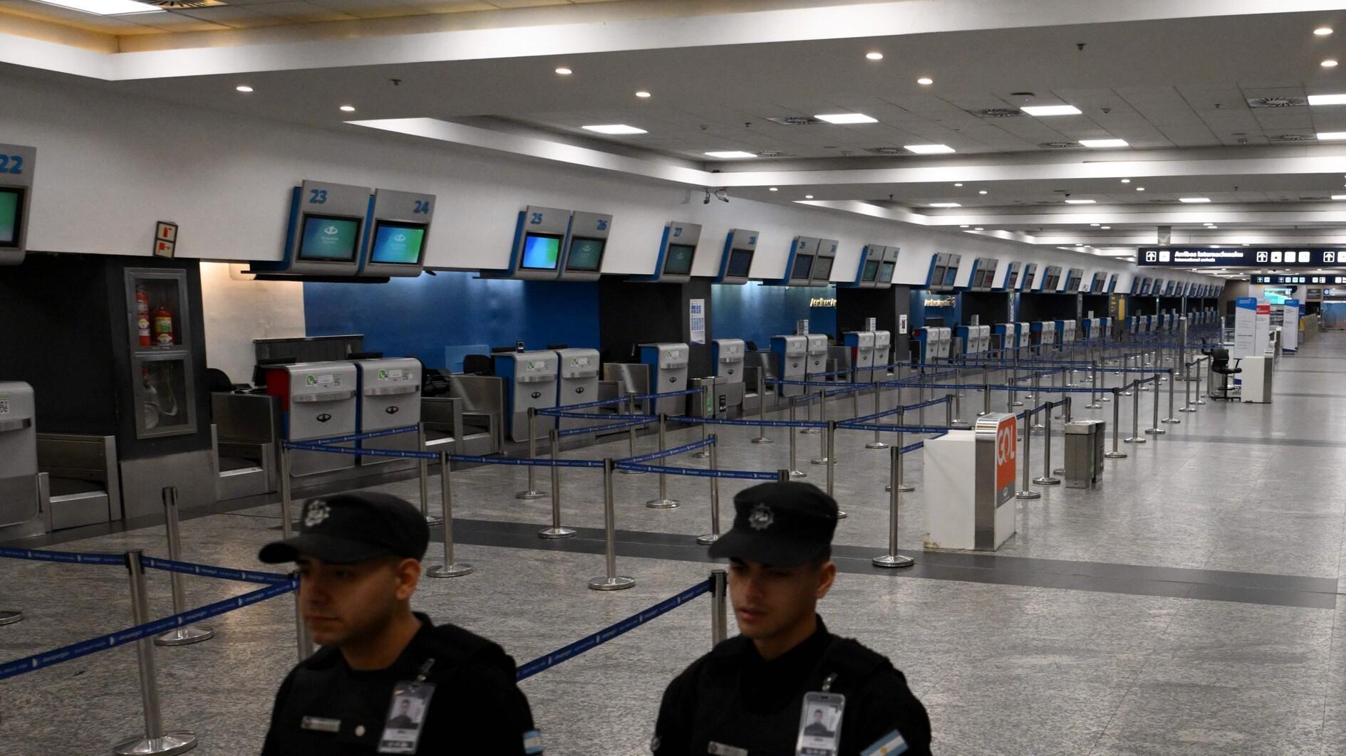  Labor unions' strike against Milei paralyze daily life in Argentina